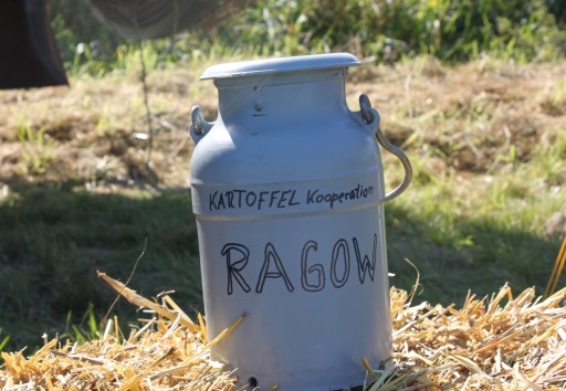 Milchkanne: Kartoffel Kooperation Ragow
