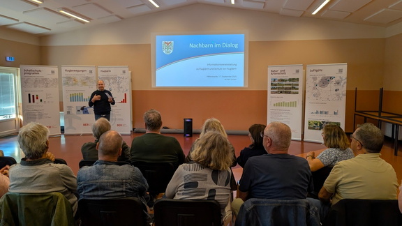 Nachbarn im Dialog